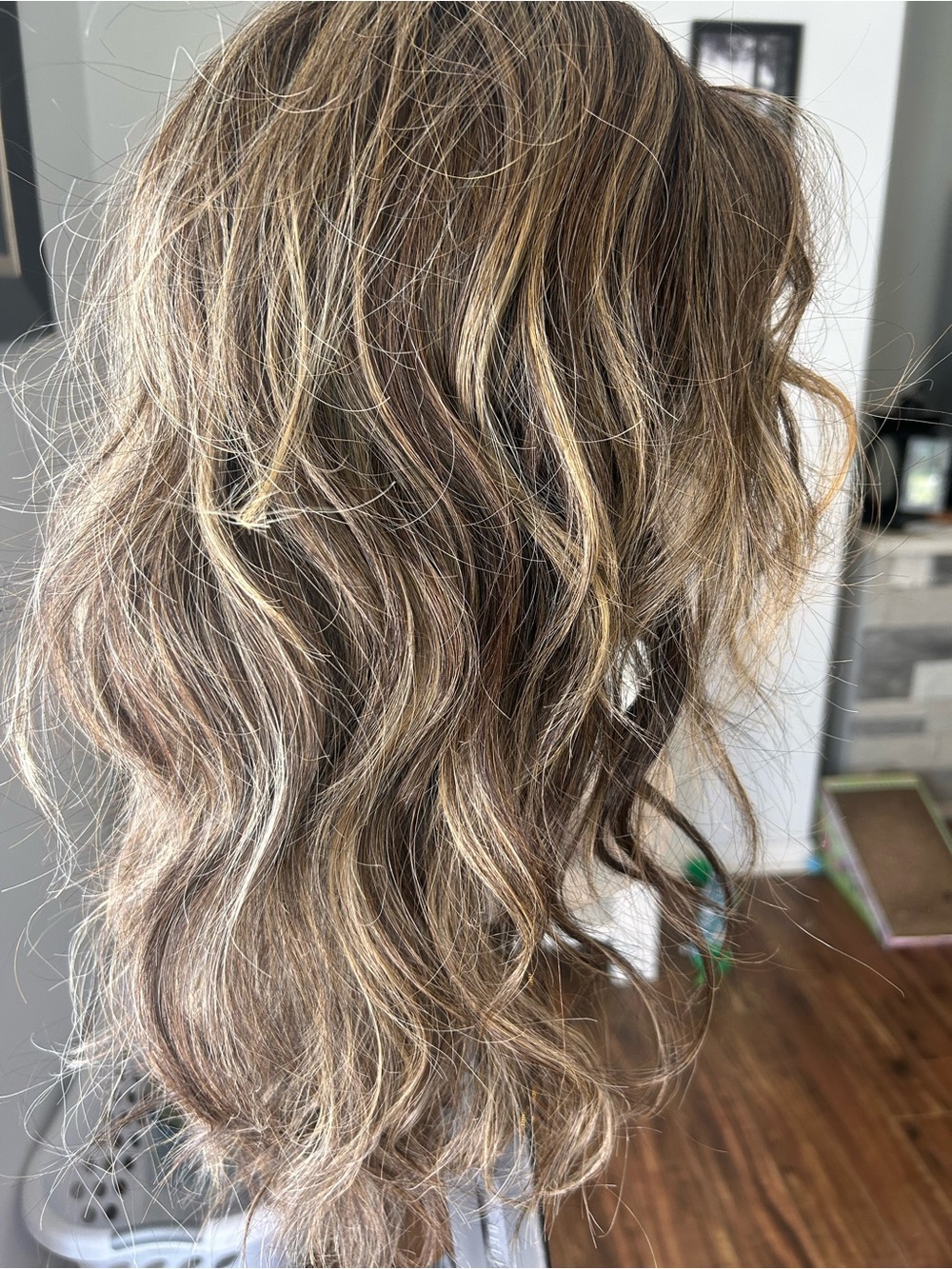 Belle Tress Westwood wig - Picture 4 of 6